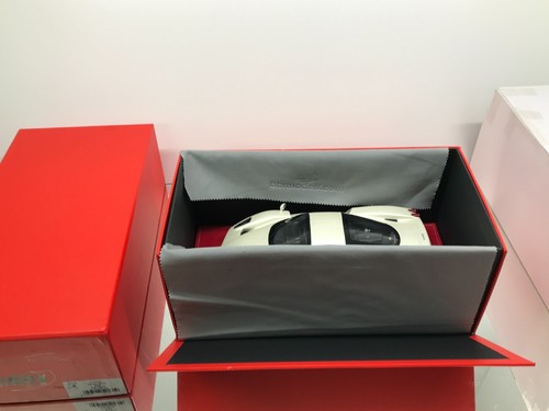 Bbr p18134c ferrari enzo 2004 - bbr,